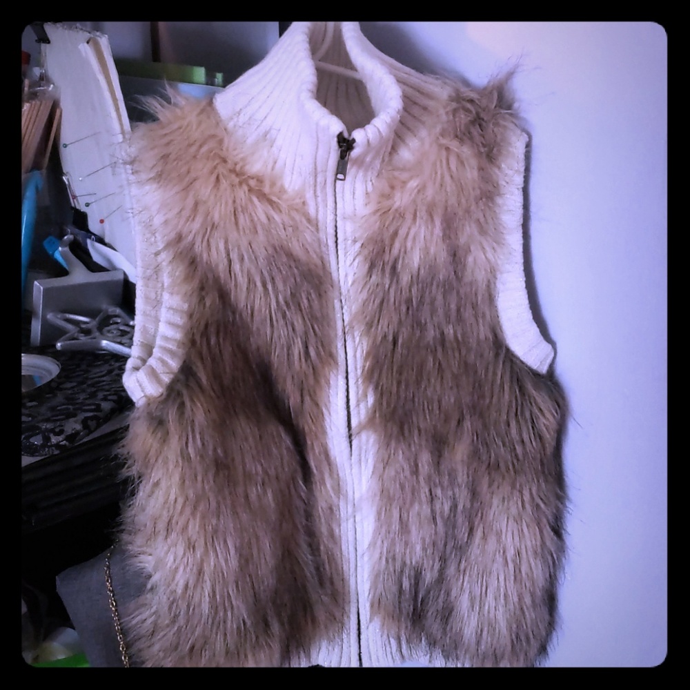 Justice Faux fur vest (size 12)